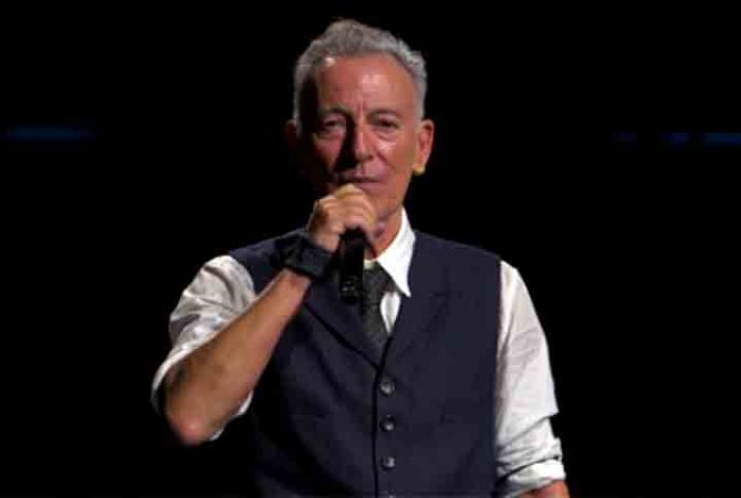 Em lançamento de cinebiografia, Bruce Springsteen diz: ‘O sonho americano não é ódio’
