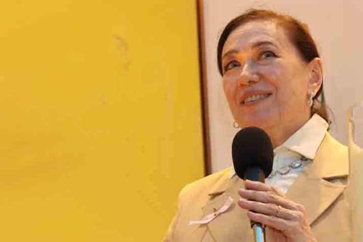 Perfil da atriz Lilia Cabral