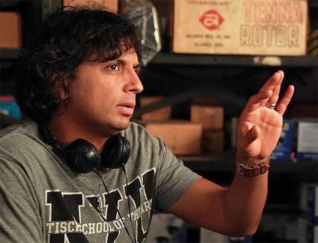 M. Night Shyamalan – Nascido na Índia, é conhecido por 