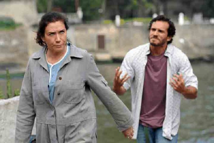 Perfil da atriz Lilia Cabral