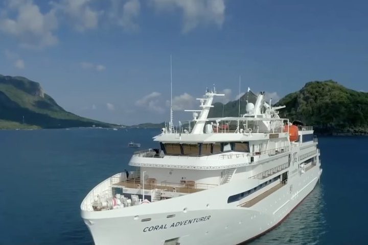 A Coral Expeditions lamentou a 