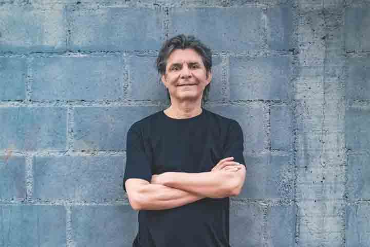 Em 2019, LÃŽ retomou uma parceria com Nelson Angelo com o Ã¡lbum â??Rio da Luaâ?, resultado de uma troca de letras e ideias feita Ã  distÃ¢ncia, por mensagens de WhatsApp e e-mails. No ano seguinte, lanÃ§ou â??DÃ­namoâ?, um disco de inÃ©ditas produzido em ritmo acelerado, com letras do poeta Makely Ka e participaÃ§Ã£o de Samuel Rosa. 

