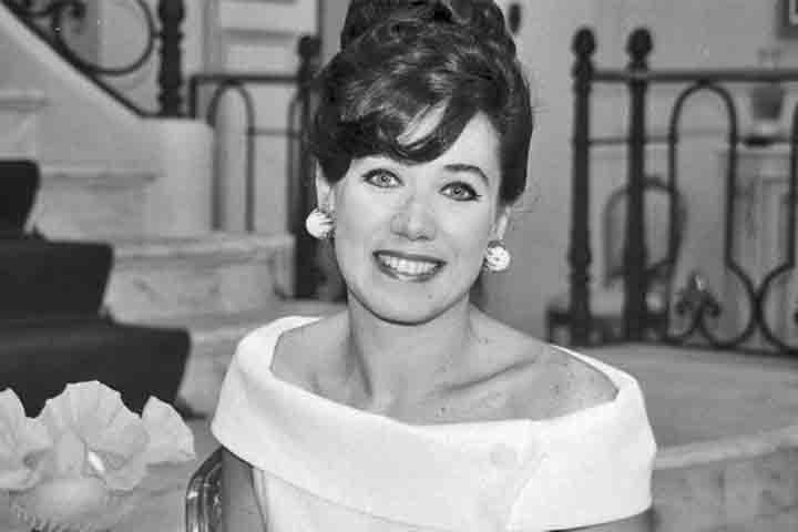 O talento chamou a atenção da Rede Globo, que a contratou em 1984 para o elenco de “Corpo a Corpo”, novela de Gilberto Braga. A partir daí, Lilia nunca mais ficou fora da televisão. Vieram personagens como Antonieta em “Hipertensão” (1986), Lena na primeira fase de “Mandala” (1987) e Aldeíde Candeias em “Vale Tudo” (1988), onde contracenou com Reginaldo Faria. 

