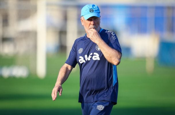 Mano Menezes aponta ‘amadurecimento’ do Grêmio no Brasileirão