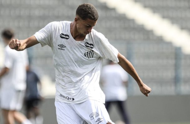 Santos renova com Vinícius Lira até agosto de 2028