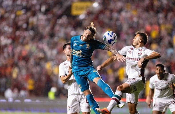 CBF divulga conversas entre Raphael Claus e o VAR em Sport x Fluminense