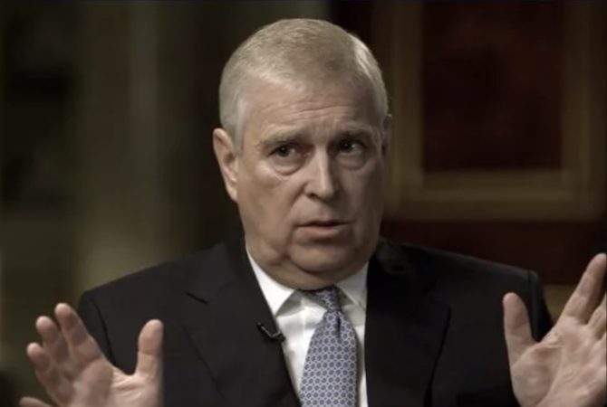 Escândalos fazem rei Charles 3º retirar títulos e honrarias do irmão, Andrew