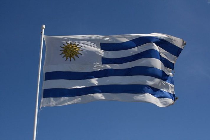 Bandeira do Uruguai – Flickr - Gabriel Millos