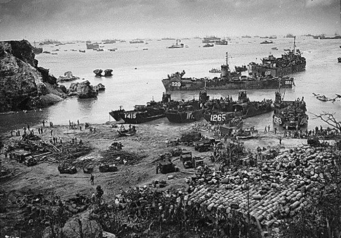 Batalha de Okinawa – Wikimedia Commons/W.wolny