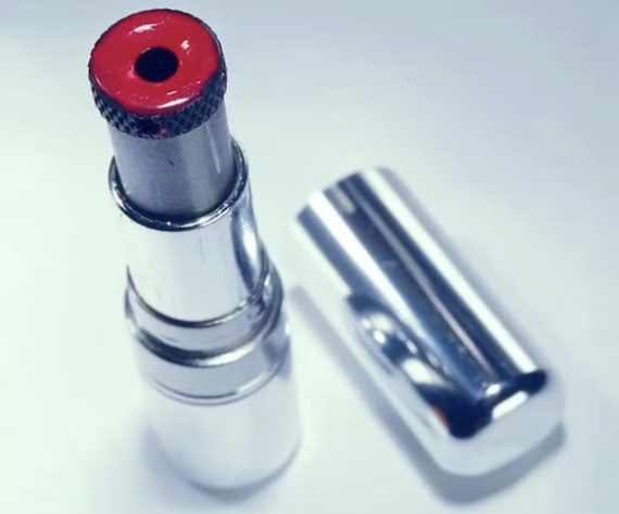 Batom de espião tem arma acoplada – Reprodução/Intl Spy Museum