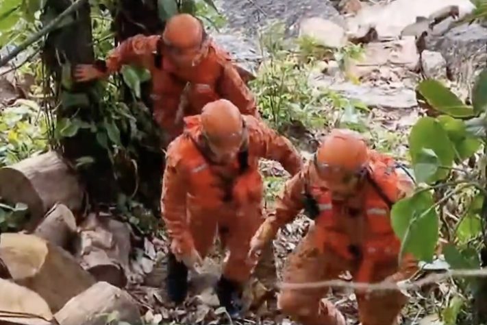 Bombeiros fazem busca por professor desaparecido na trilha do Pão de Açúcar, no Rio – Reprodução/TV Globo