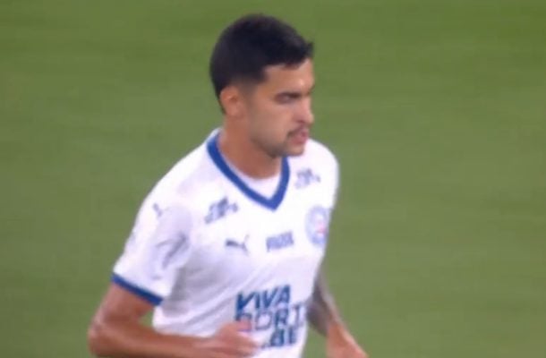 Rodrigo Nestor reclama da arbitragem na derrota do Bahia para o Botafogo