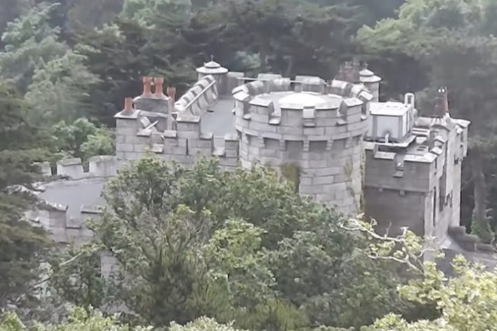 Castelo da cantora irlandesa Enya - Reprodução