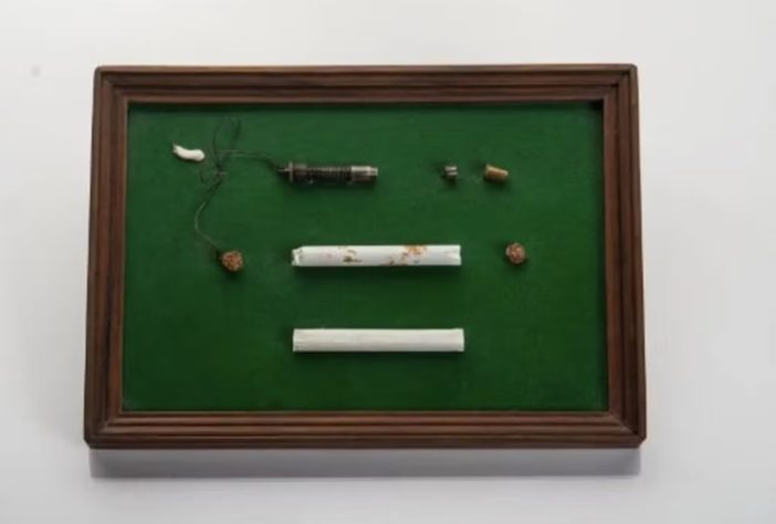 Cigarro espião – Reprodução