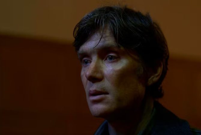 Cillian Murphy explica afastamento de grandes produções após vencer o Oscar