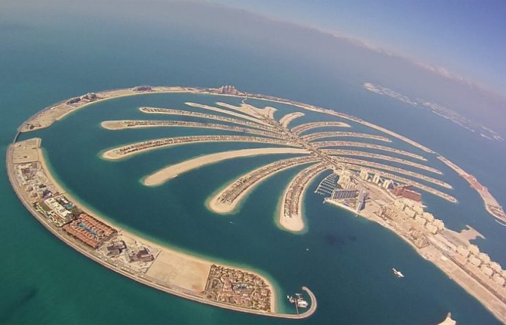 Palm Jumeirah, Dubai – Flickr - Richard Schneider