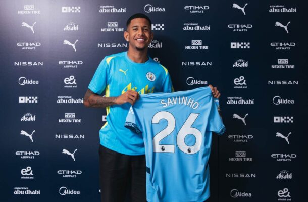 Manchester City acerta a renovação de contrato com o atacante brasileiro Savinho