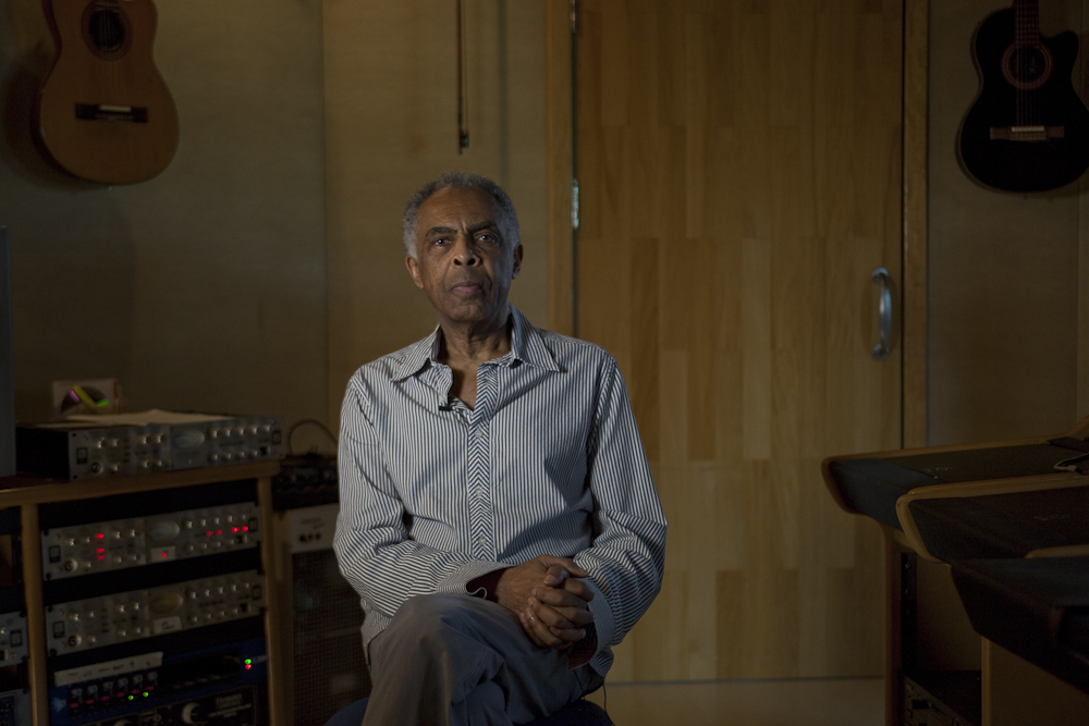 Uma curiosidade: Gilberto Gil se tornou um imortal da Academia Brasileira de Letras no final de 2021, ocupando a cadeira número 20, e tomou posse junto à amiga e atriz Fernanda Montenegro.