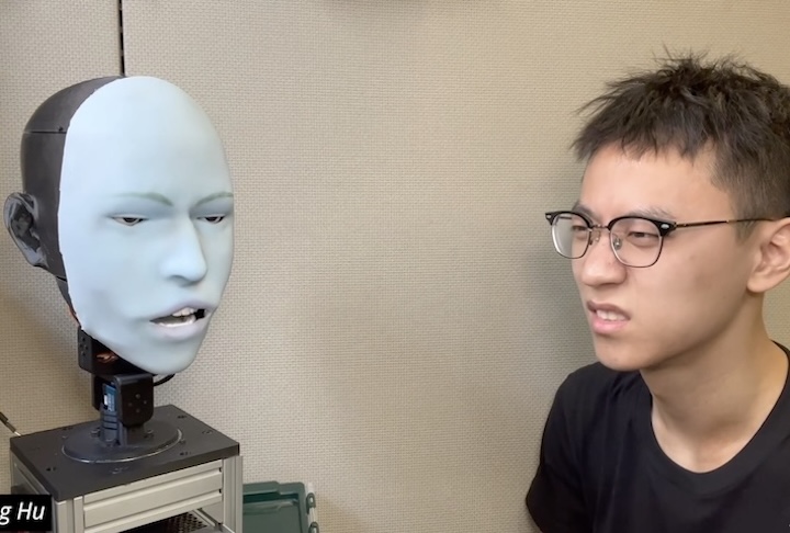 <p>Hu Yuhang, fundador da AheadForm, Ã© doutor pela Universidade Columbia e especialista em inteligÃªncia artificial multimodal e aprendizado de mÃ¡quina.</p>
