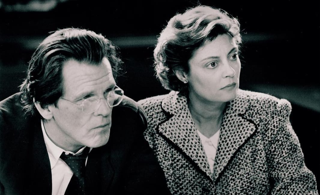 Pelo filme “O Óleo de Lorenzo” também foi indicada ao Oscar. No longa, interpreta Michaela Odone, uma mãe dedicada que, junto com o marido Augusto, luta desesperadamente contra a doença progressiva e incurável de seu filho Lorenzo, a adrenoleucodistrofia.
