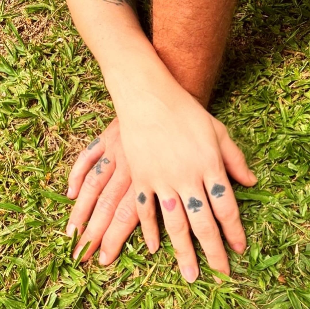 Pitty foi casada com o baterista Daniel Weksler, do NX Zero, de 2010 a 2025. O casal, que se conheceu em 2006, anunciou o término nas redes sociais após 19 anos.
