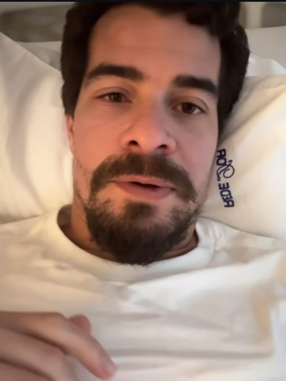 Ele escreveu em sua rede social: 