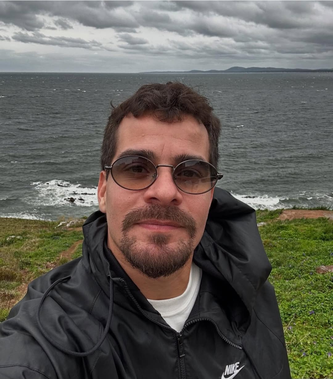 No cinema, atuou em filmes como “Era Uma Vez...”, “Show de Bola”, “5x Favela – Agora por Nós Mesmos”, “Operações Especiais”, “Carga Máxima”, entre outros. 
