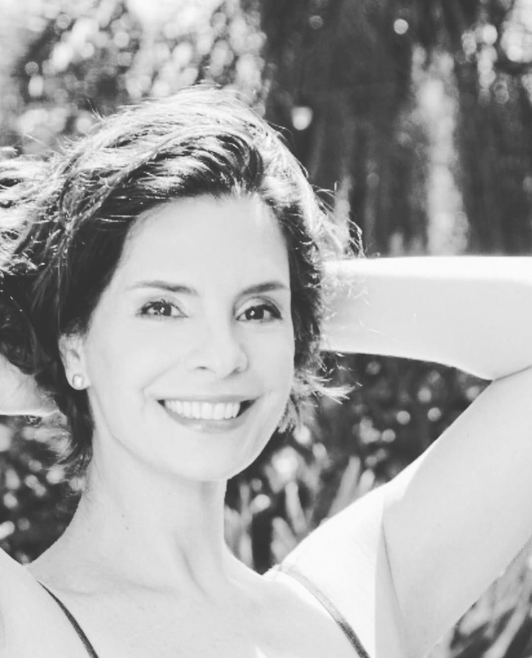 Helena Ranaldi Nogueira nasceu em 24 de maio de 1966 em São Paulo, demonstrou interesse pelas artes e pelo mundo artístico desde jovem.