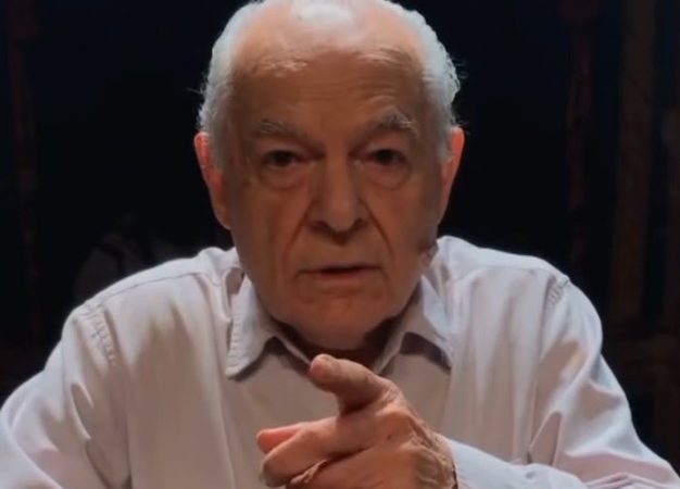 Othon Bastos, aos 92 anos, celebra trajetória e reflete sobre o “fim” de sua geração