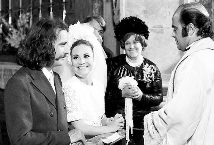 Em 1971, ganhou destaque nacional como a protagonista de “Minha Doce Namorada