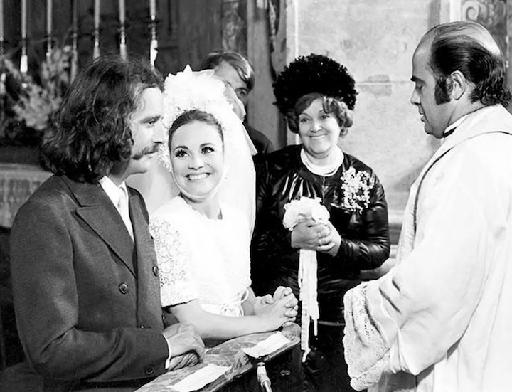 Em 1971, ganhou destaque nacional como a protagonista de “Minha Doce Namorada
