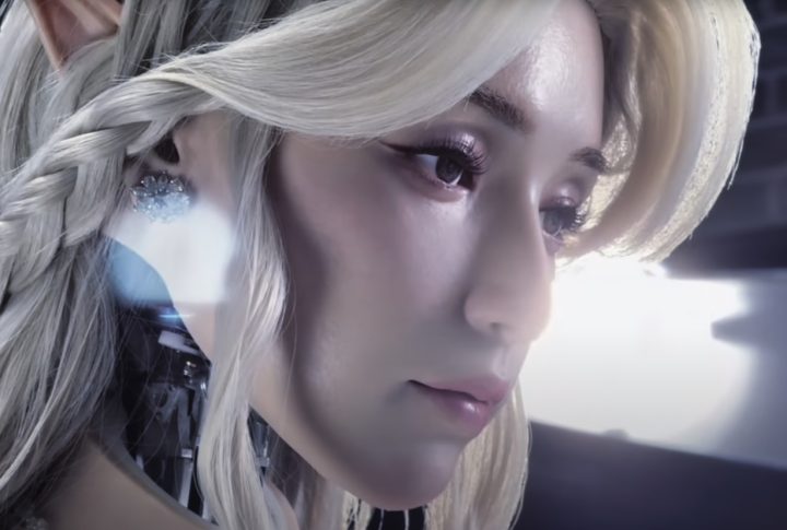 Essa não é a primeira vez que a AheadForm exibe robôs avançados. Eles já apresentaram a série Elf, que tem controle preciso de movimentos, e a Série Lan, focada na eficiência de custos.

