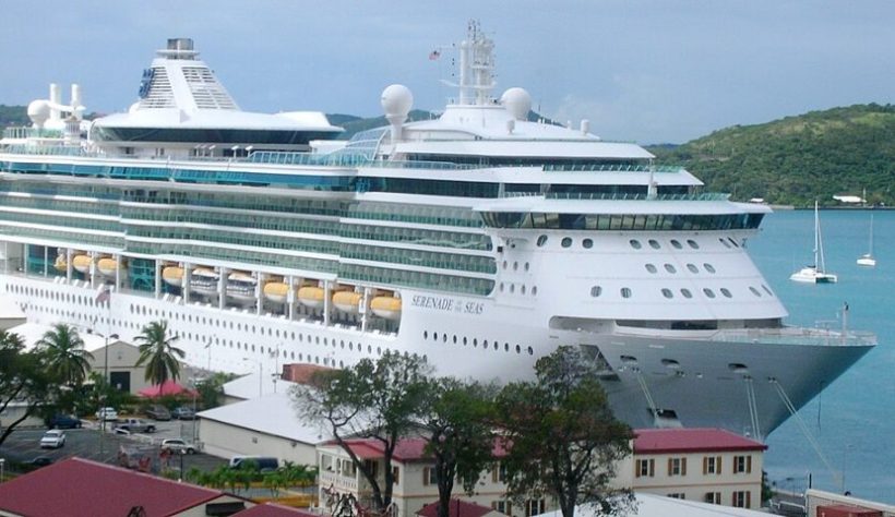 Serenade of the Seas, da Royal Caribbean – Wikimedia Commons/Matt H. Wade