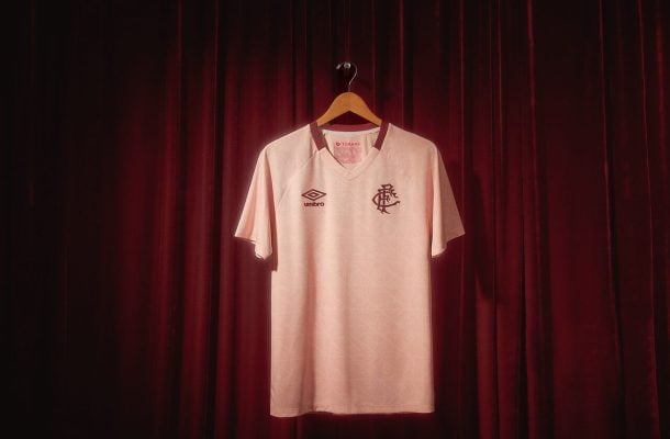 Fluminense apresenta novo uniforme em apoio ao Outubro Rosa