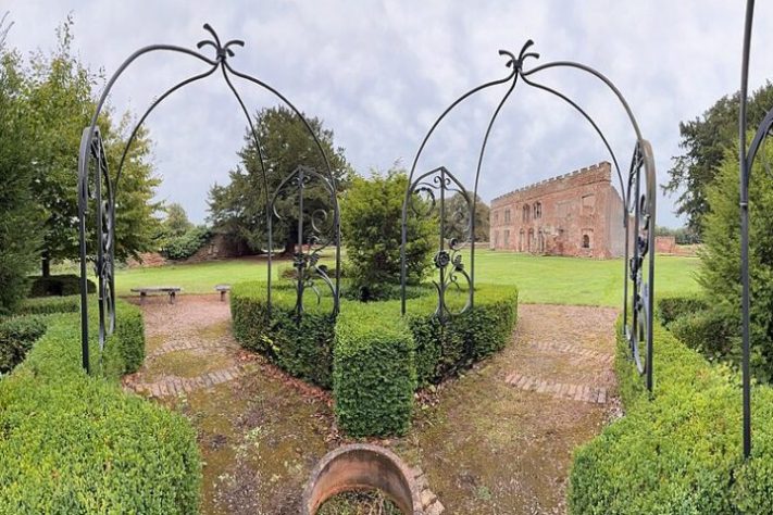 Castelo de Astley, Warwickshire - Wikimedia Commons/WiderVision