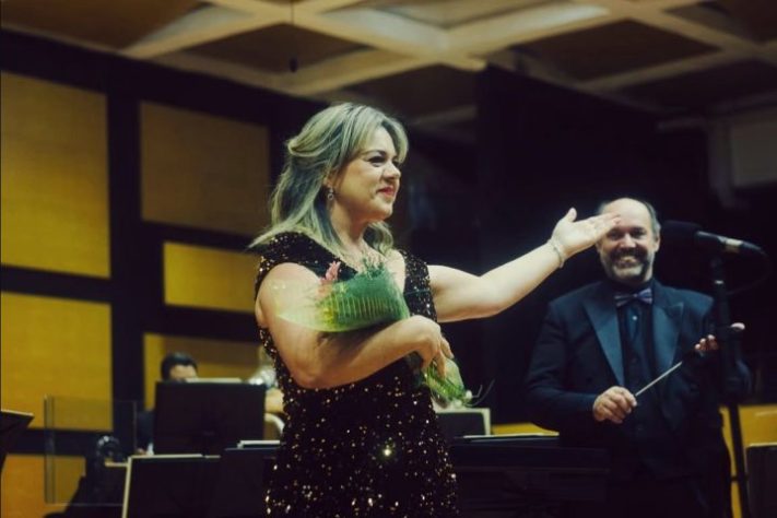 Cantora brasileira Gabriella Di Laccio recebe honraria do rei Charles III, na Inglaterra – Reprodução @gdilaccio