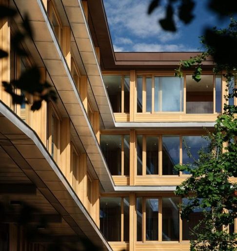 O Stirling Prize reconhece o edifício que mais contribui para o avanço da arquitetura e do ambiente urbano, considerando aspectos como visão criativa, inovação e originalidade.