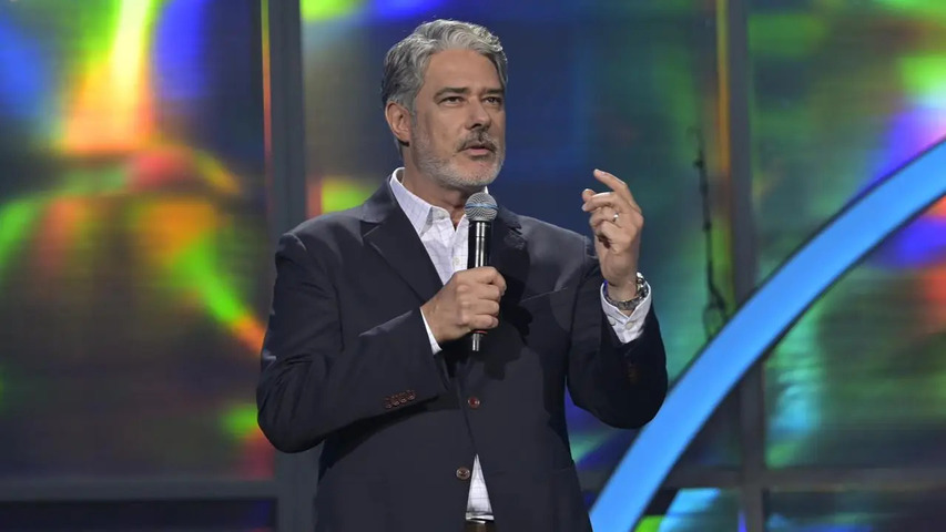Provocação de William Bonner durante evento da Globo gera reação na Band