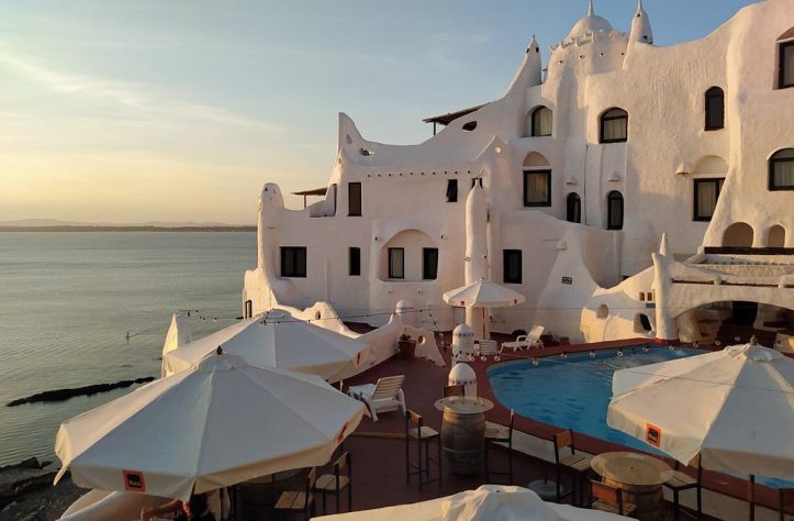 Casapueblo – Carlos Páez Vilaró (Punta Ballena, Uruguai)