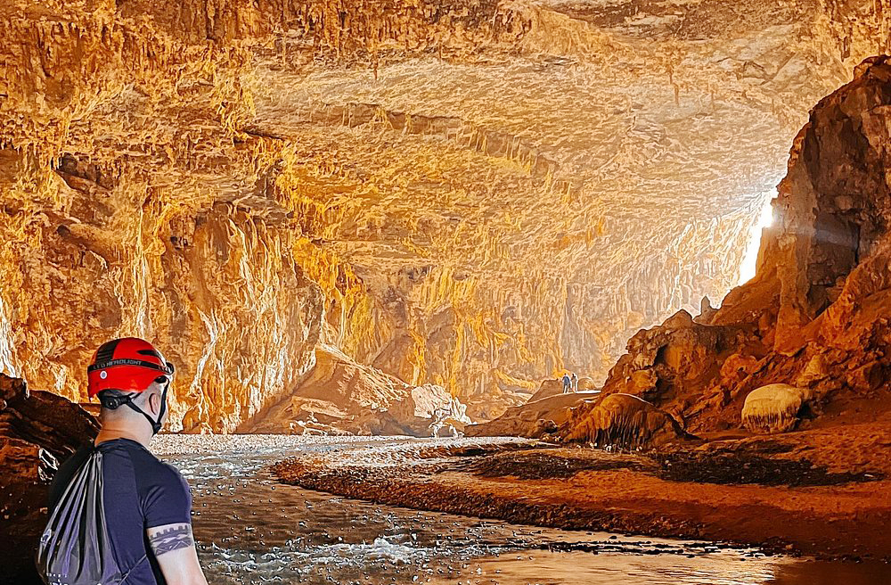 O Parque Estadual de Terra Ronca é conhecido por suas cavernas e formações calcárias, mas as chaminés de fada representam uma novidade que pode atrair ainda mais visitantes interessados em geoturismo e paisagens naturais únicas.

