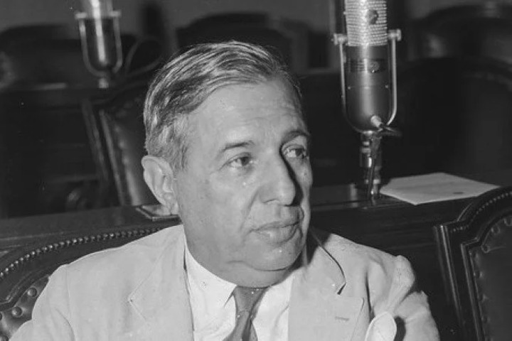 O Masp foi fundado pelo empresário e jornalista Assis Chateaubriand, que convocou o crítico e marchand italiano Pietro Maria Bardi para dirigir a nova instituição. 
