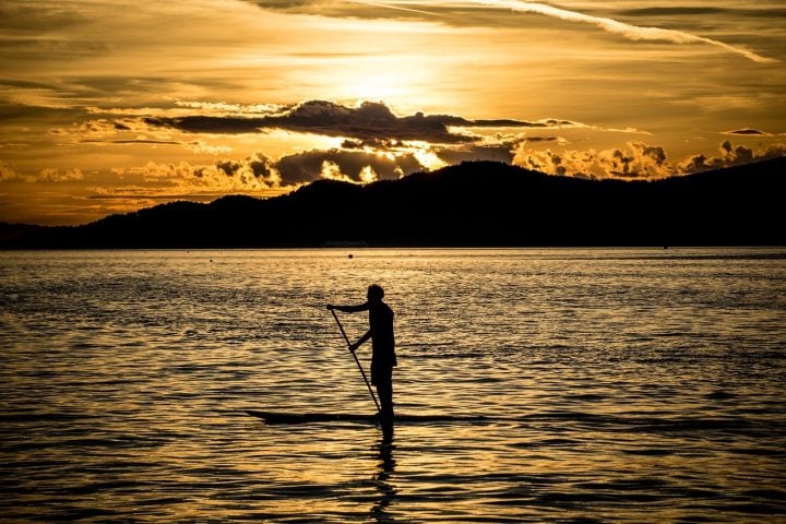 O esporte possui diversas modalidades, adaptadas a diferentes perfis de praticantes. O SUP recreativo é o mais comum, voltado apenas para passeios relaxantes.