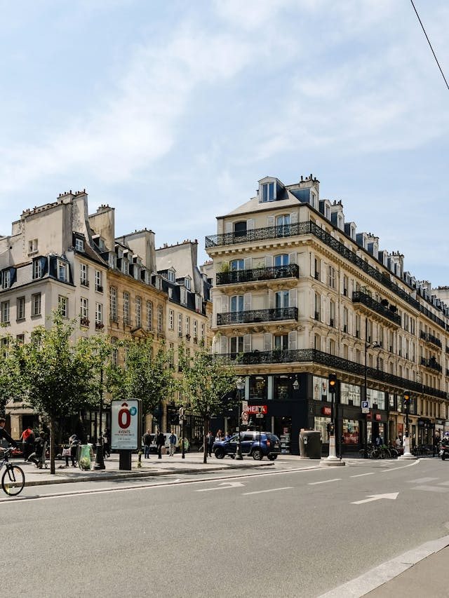 Conheça o ambicioso de Paris para eliminar carros e priorizar a qualidade do ar