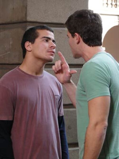 Em 2011, Thiago interpretou Vinícius Amaral na novela “Insensato Coração”. O personagem era um jovem encrenqueiro, inseguro e violento, fruto de um relacionamento casual de Oscar. Ao longo da trama, Vinícius se envolve em um conturbado triângulo amoroso com Cecília, interpretada por Giovanna Lancellotti e Rafa, interpretado por Jonatas Faro.
