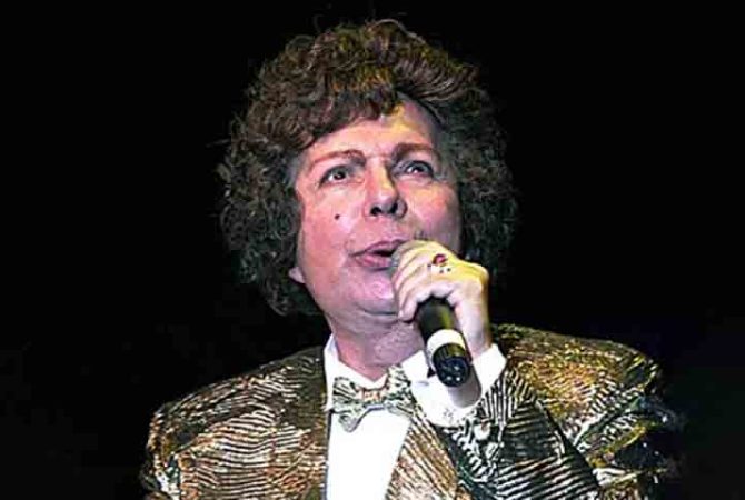 Homenagem a Cauby Peixoto marca abertura de novo centro cultural em Niterói