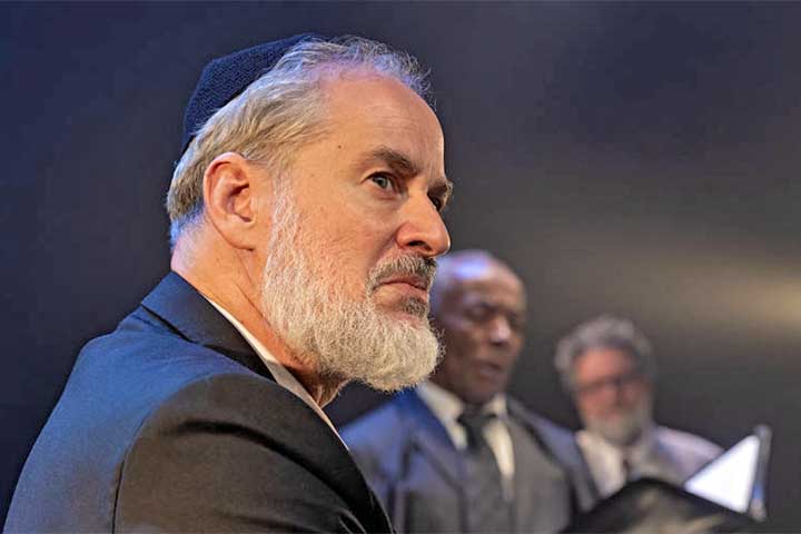 Peça, O Mercador de Veneza - Dan Filip Stulbach, ator, apresentador, radialista e diretor teatral brasileiro - Divulgação