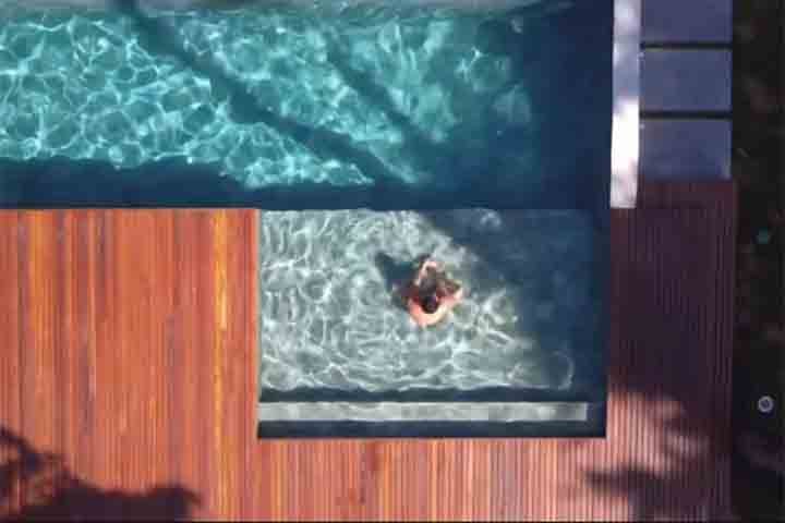 Ator Romulo Estrela revela vida em mansão luxuosa e sustentável