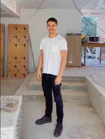 Ator e modelo Romulo Estrela 