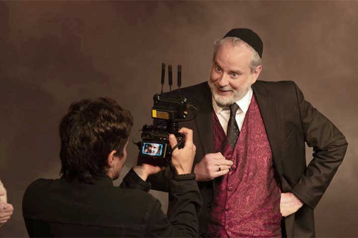 Além da extensão da temporada, a peça terá ainda quatro apresentações no BTG Pactual Hall, de 22 a 25 de janeiro. Os ingressos para essas sessões também estão à venda por a partir de R$ 50.