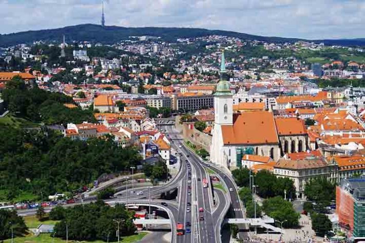 Bratislava - Eslováquia, República Eslovaca - Imagem de Andrea por Pixabay